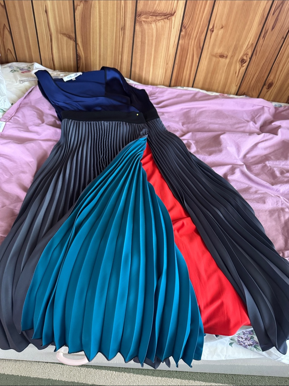 Like new DVF dressy wrap  Dress - Picture 8 of 9